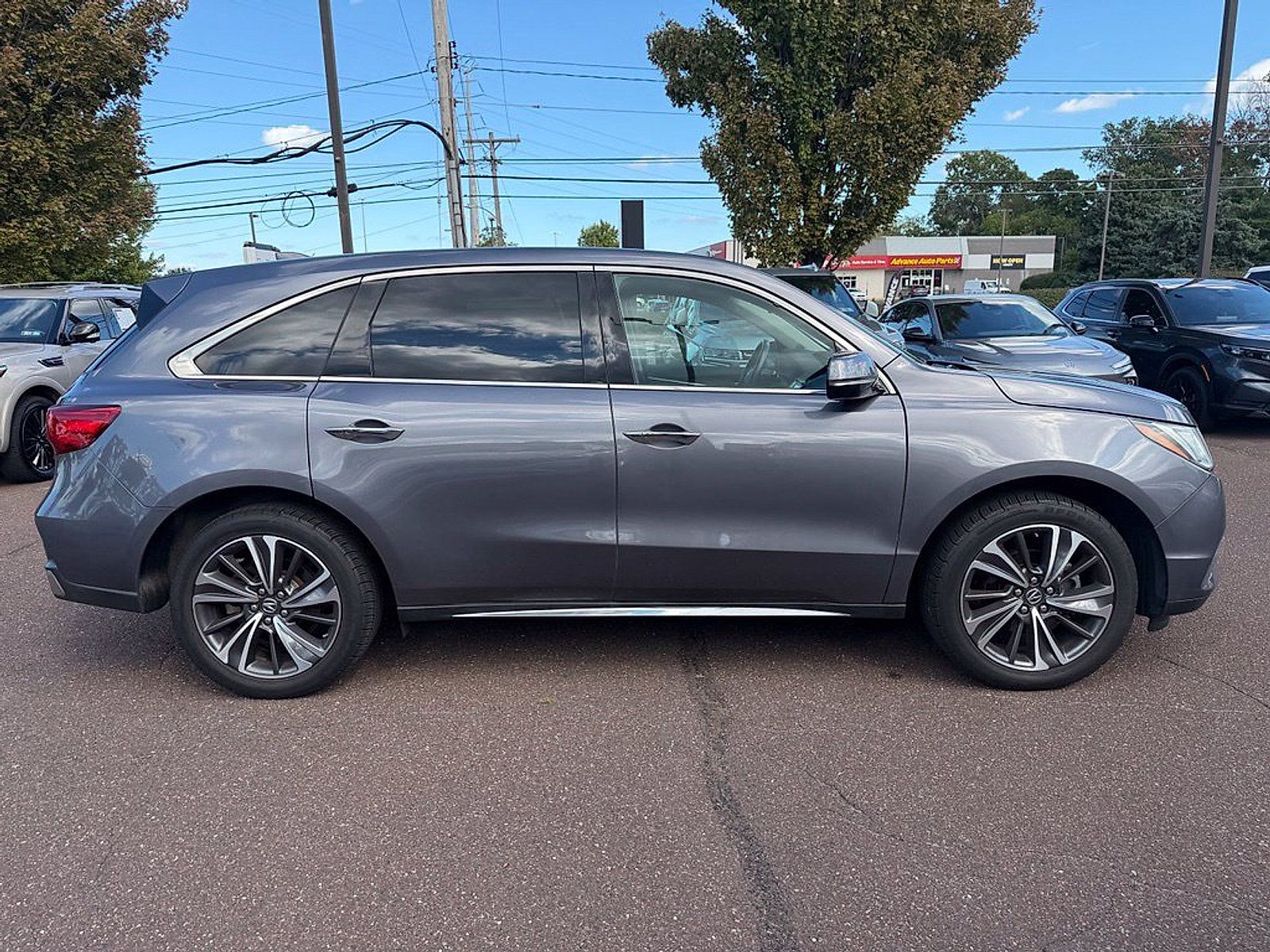 Used 2020 Acura MDX w/ Technology Package AWD/4WD image 8