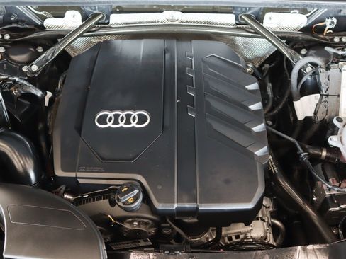 Used 2023 Audi Q5 2.0T Premium Plus w/ Premium Plus Package AWD/4WD image 4