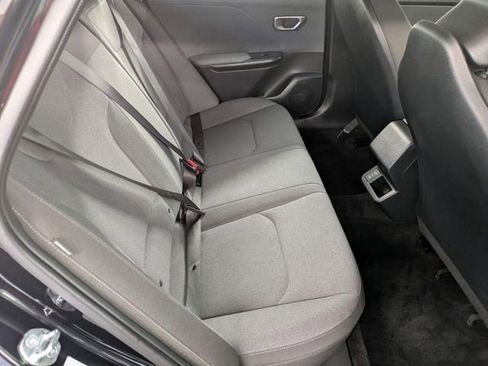 Used 2025 Kia K4 FWD image 28