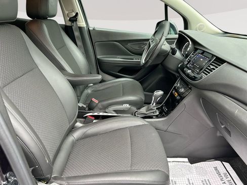 Used 2022 Buick Encore Preferred w/ Safety Package AWD/4WD image 24