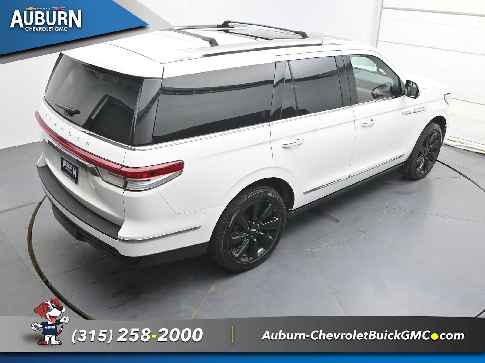 Used 2023 Lincoln Navigator Reserve AWD/4WD image 36