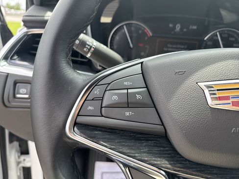 Used 2024 Cadillac XT5 Premium Luxury image 16