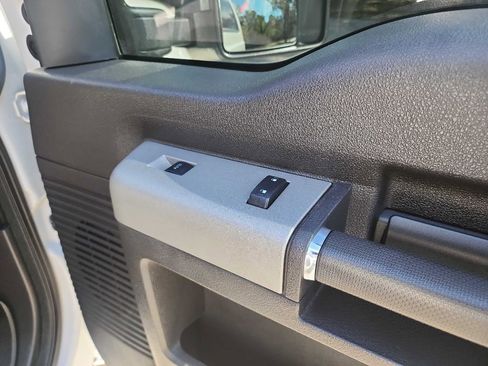 Used 2015 Ford F350 Lariat w/ Lariat Ultimate Package image 40