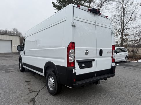 New 2026 RAM ProMaster 2500 w/ Convenience Group FWD image 5