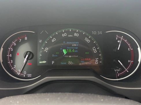 Used 2024 Toyota RAV4 XLE AWD/4WD image 5
