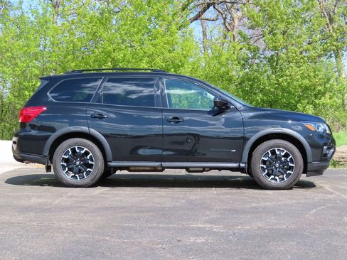 Used 2020 Nissan Pathfinder SV w/ Rock Creek Edition AWD/4WD image 2