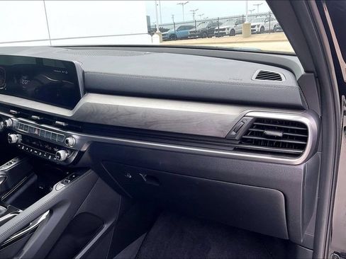 Used 2025 Kia Telluride EX X-Line AWD/4WD image 15
