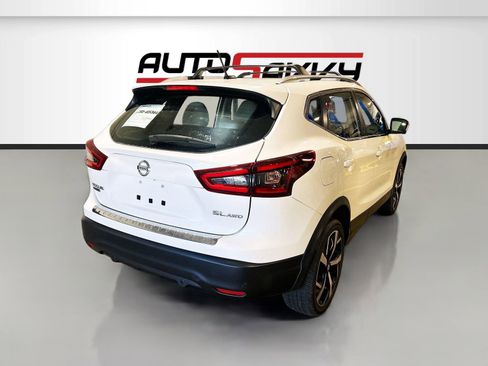 Used 2022 Nissan Rogue Sport SL AWD/4WD image 7