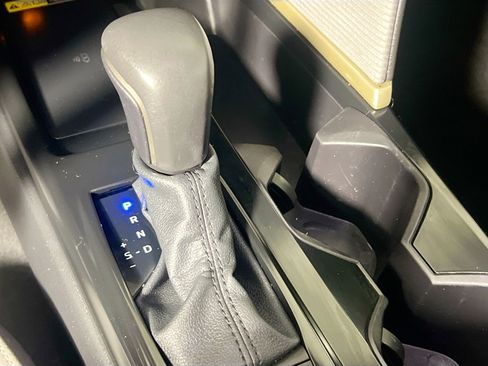 Used 2025 Toyota Camry SE w/ Convenience Package FWD image 25