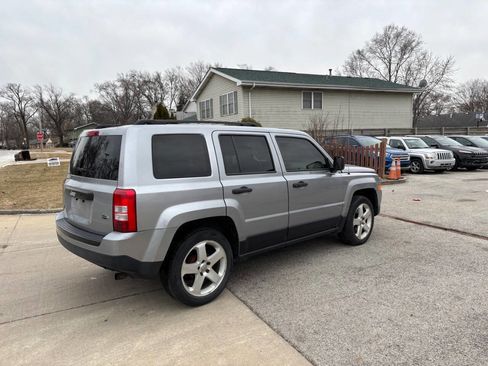 Used 2014 Jeep Patriot Sport image 32