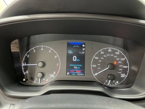Used 2025 Toyota Corolla LE FWD image 25