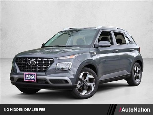 Used 2026 Hyundai Venue SEL FWD image 1
