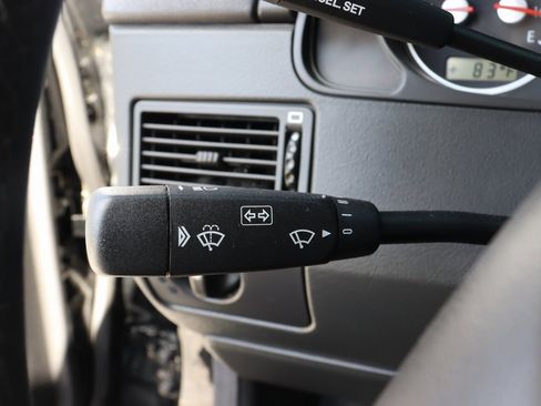 Used 2007 Chrysler Crossfire Coupe image 19