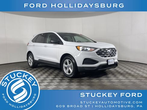 Used 2022 Ford Edge SE image 1