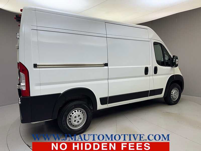 Used 2024 RAM ProMaster 2500 w/ Convenience Group FWD image 5