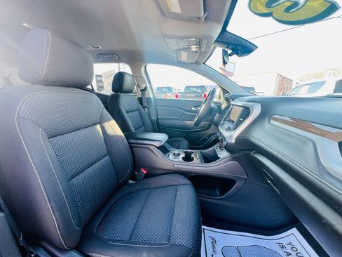 Used 2023 GMC Acadia SLE w/ Driver Convenience Package image 41