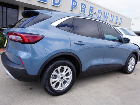Used 2023 Ford Escape Active image 6