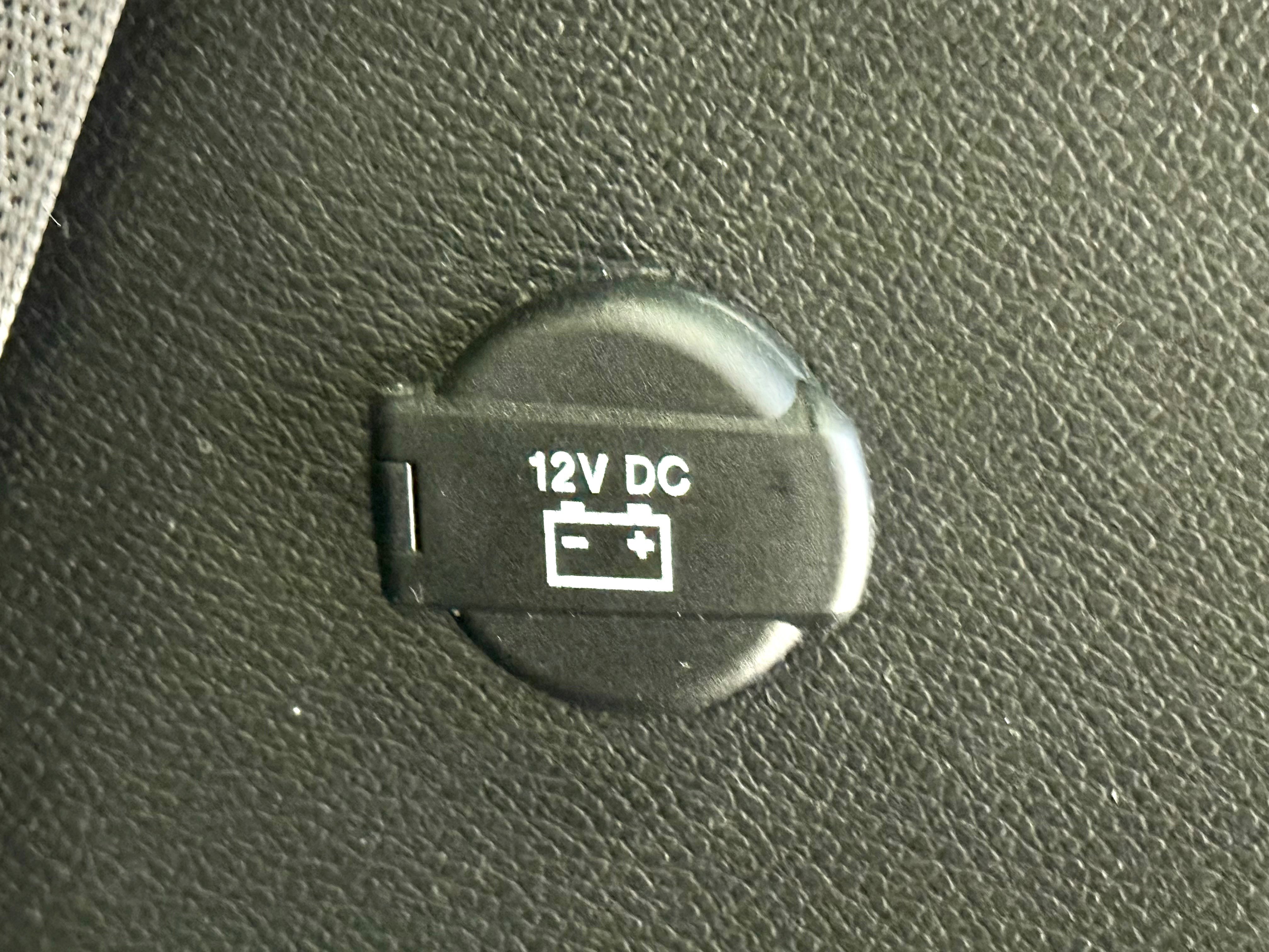 Certified 2023 Chrysler Pacifica Touring-L w/ Uconnect Theater Family Group AWD/4WD image 9