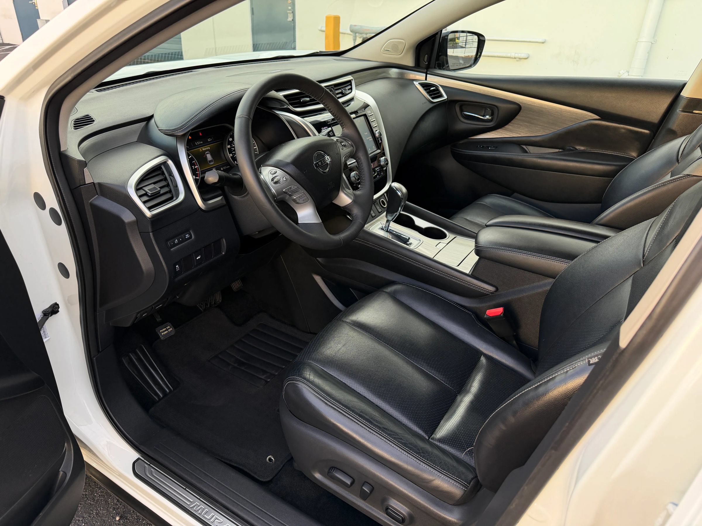 Used 2015 Nissan Murano SL w/ SL Technology Package AWD/4WD image 7