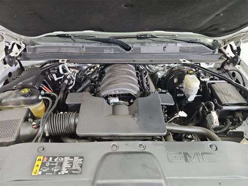 Used 2017 GMC Yukon XL SLE w/ HD Trailering Package image 14