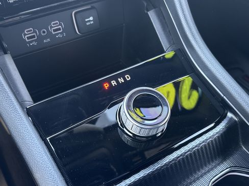 Used 2024 Jeep Grand Cherokee Laredo X w/ Trailer Tow Package image 21