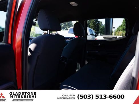 Used 2017 Toyota Tacoma TRD Off-Road w/ Tow Package AWD/4WD image 24