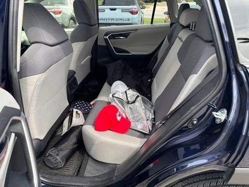 Used 2019 Toyota RAV4 XLE w/ Convenience Package AWD/4WD image 12