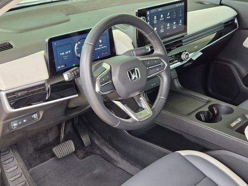 Used 2024 Honda Prologue Touring image 10