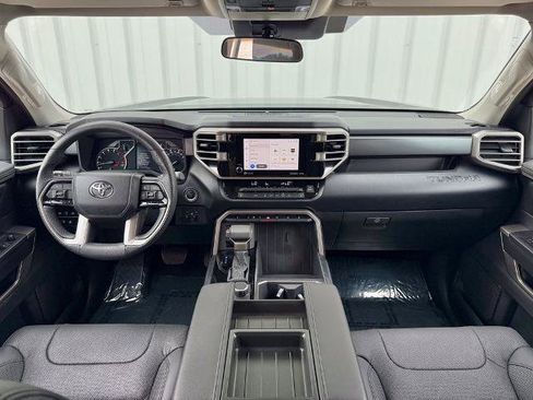Used 2023 Toyota Tundra SR5 w/ SR5 Premium Package AWD/4WD image 34