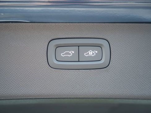 New 2026 Volvo XC90 B6 Plus w/ Protection Package Premier AWD/4WD image 11
