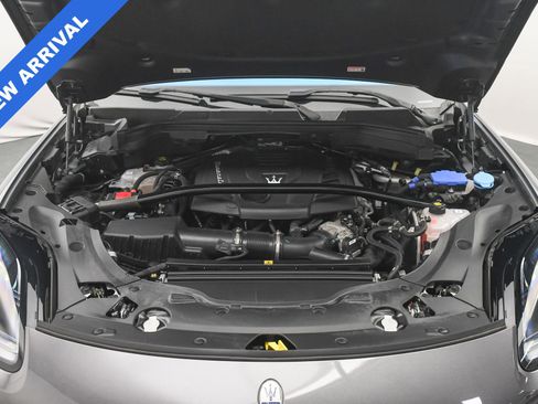 Used 2023 Maserati Grecale GT image 30