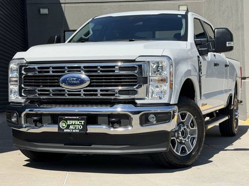 Used 2025 Ford F350 XLT w/ FX4 Off-Road Package AWD/4WD image 3