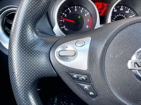 Used 2013 Nissan Juke S image 10