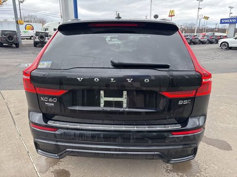 Certified 2024 Volvo XC60 B5 Core w/ Protection Package Premier image 7