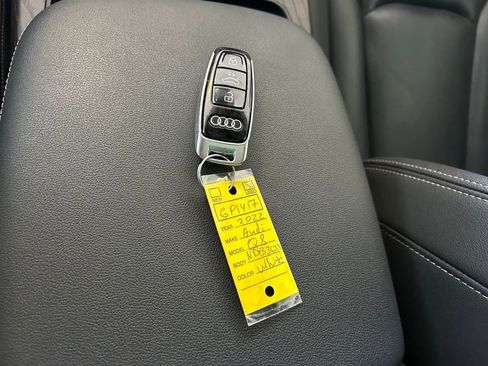 Used 2022 Audi Q8 Premium Plus w/ Premium Plus Package image 64