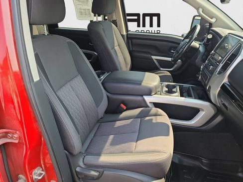 Used 2021 Nissan Titan SV w/ SV Convenience Package AWD/4WD image 25