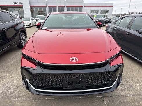 Used 2023 Toyota Crown XLE image 12