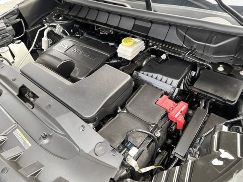 Used 2023 Nissan Pathfinder SL image 26