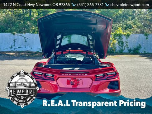 Used 2024 Chevrolet Corvette Stingray Coupe RWD image 11