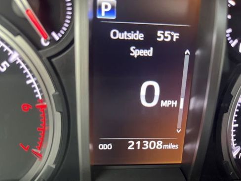 Used 2024 Toyota 4Runner TRD Off-Road Premium w/ Moonroof Package image 15