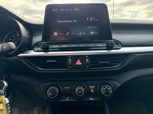 Used 2022 Kia Forte Sedan image 30