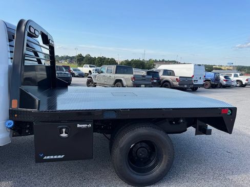 New 2026 RAM 3500 Tradesman AWD/4WD image 19