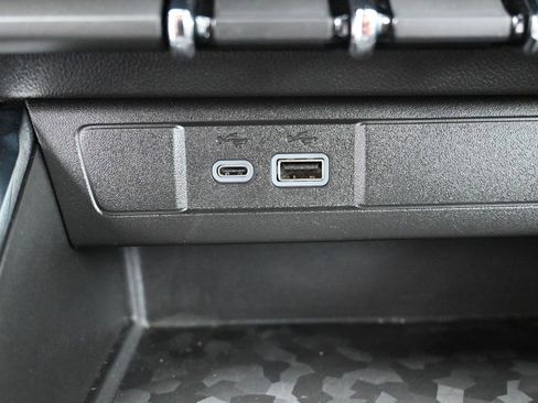 Used 2023 GMC Canyon Elevation image 26