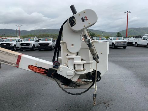 Used 2017 Ford F550 4x4 Regular Cab Super Duty image 47