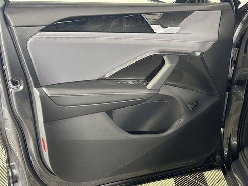 New 2026 Volkswagen Tiguan SE R-Line image 10