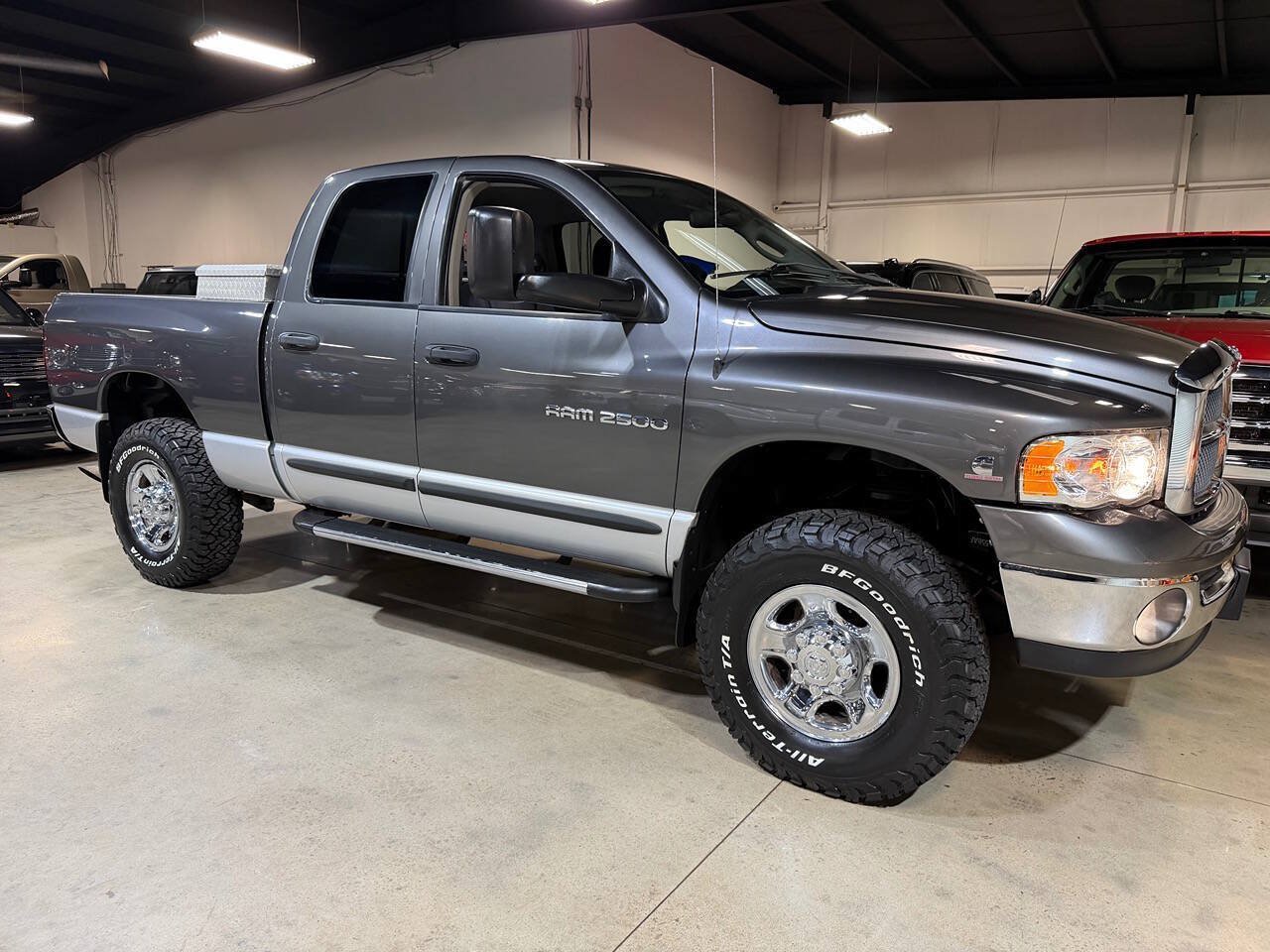 Used 2003 Dodge Ram 2500 Truck SLT AWD/4WD image 2