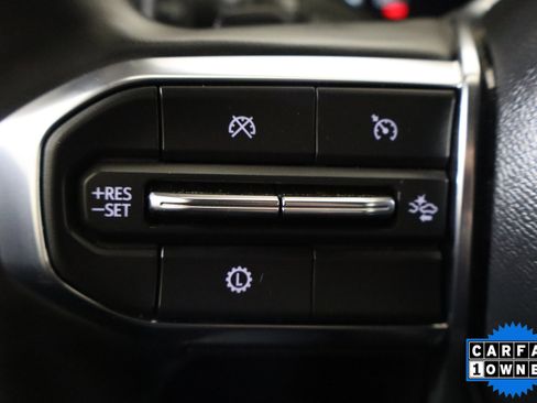 Used 2025 GMC Acadia Elevation image 28