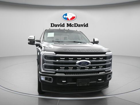Used 2024 Ford F250 Platinum AWD/4WD image 2