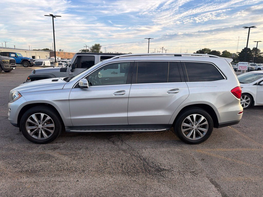 Used 2013 Mercedes-Benz GL 450 4MATIC image 4