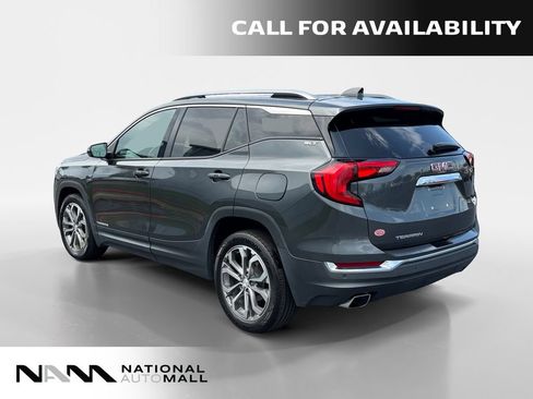 Used 2019 GMC Terrain SLT w/ Preferred Package FWD image 3
